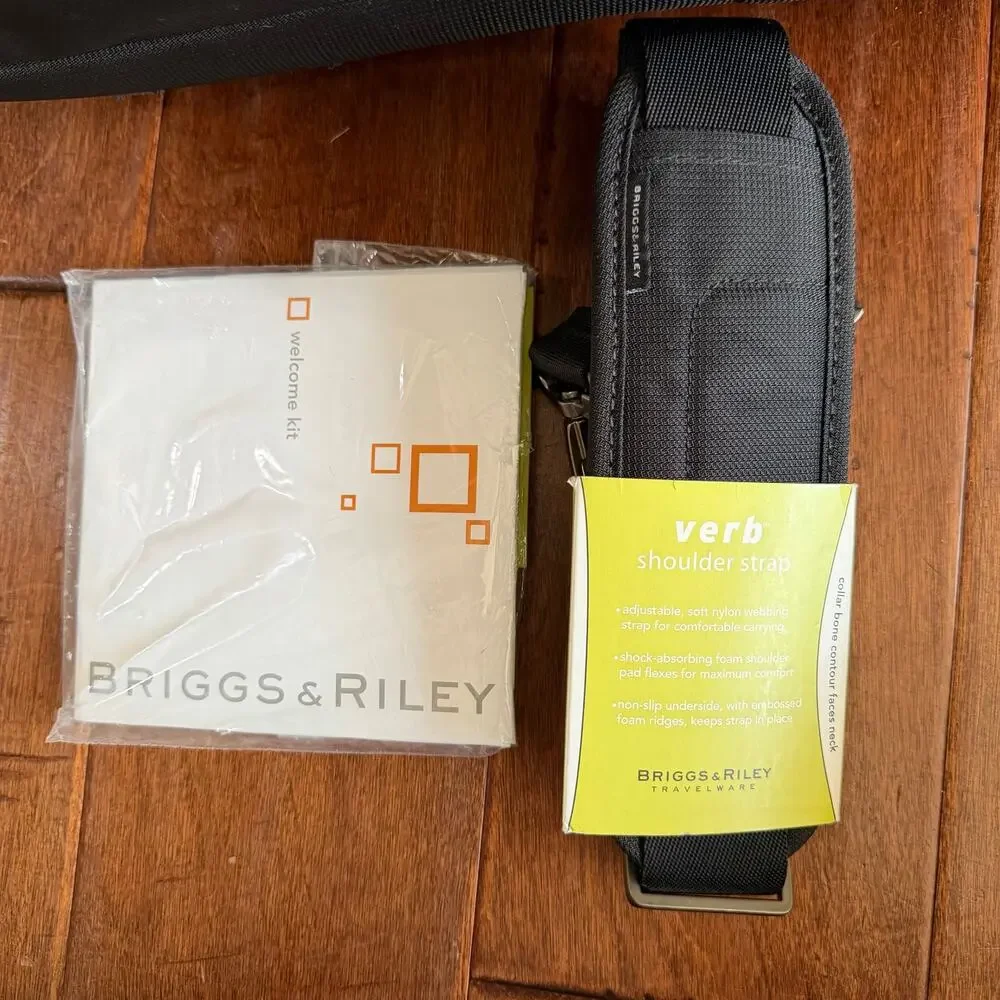 Briggs & Riley Verb Expandable Rolling Briefcase - Style VBR412X-4